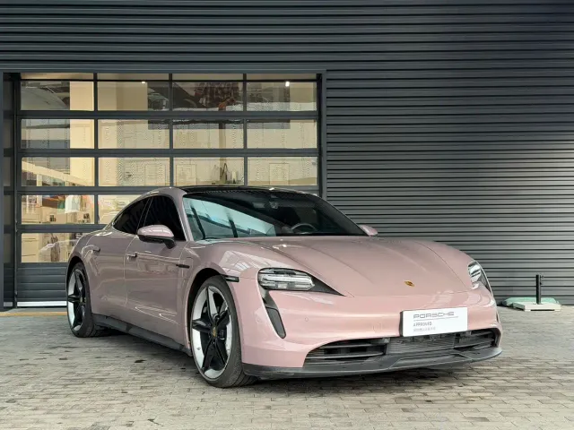 Porsche Taycan 2022 Facelift Taycan — Фото автомобиля 2