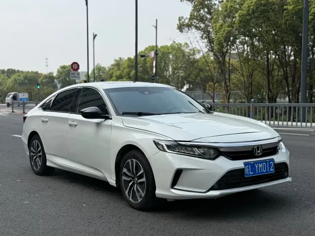 Honda Inspire — Фото автомобиля 3