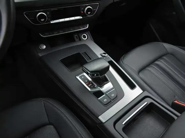 Audi Audi Q5L 2023 40T Fashion Elegance — Фото автомобиля 9