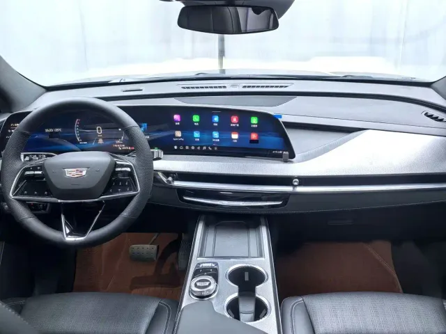 Cadillac XT5 — Фото автомобиля 7