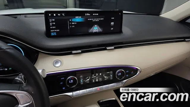 Genesis GV70 2.5T Бензин 2WD — Фото автомобиля 14