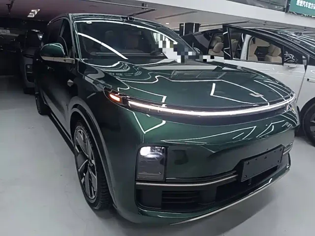 Li Auto L9 — Фото автомобиля 3