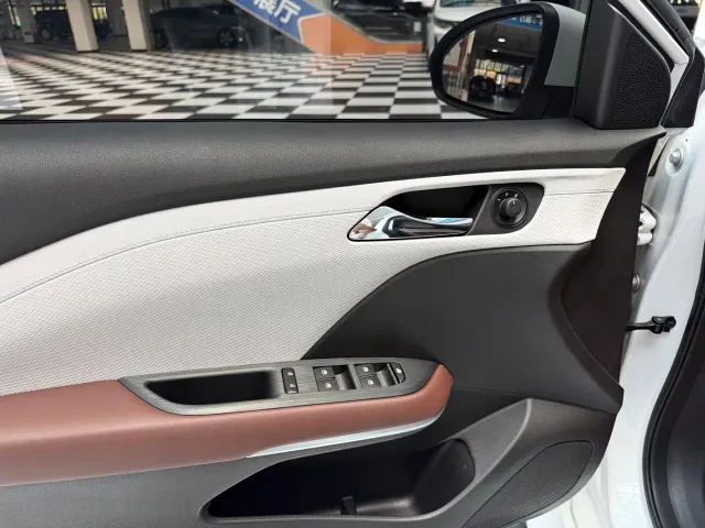 Chevrolet Monza — Фото автомобиля 4