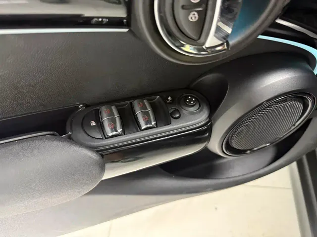 MINI Hatch — Фото автомобиля 10