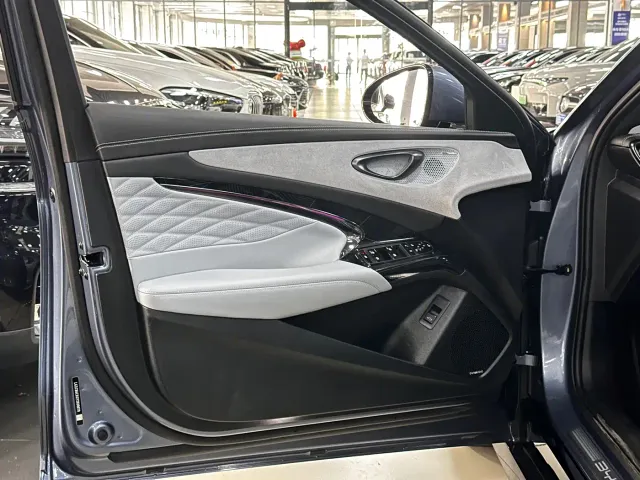 BYD Seal — Фото автомобиля 7