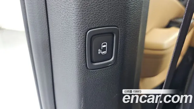 Kia Canival — Фото автомобиля 13