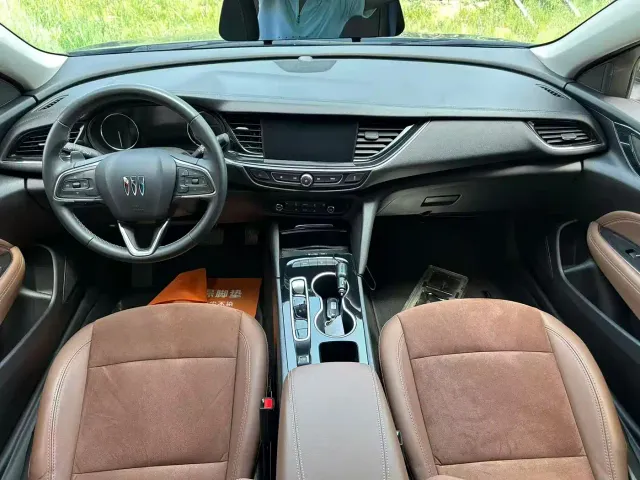 Buick Regal — Фото автомобиля 5