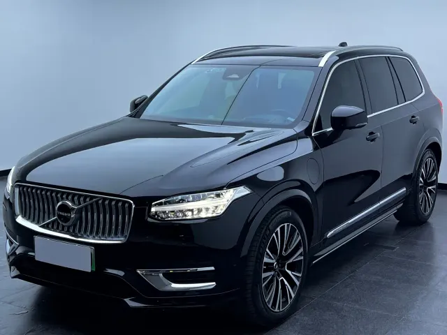 Фотография автомобиля — Volvo XC90