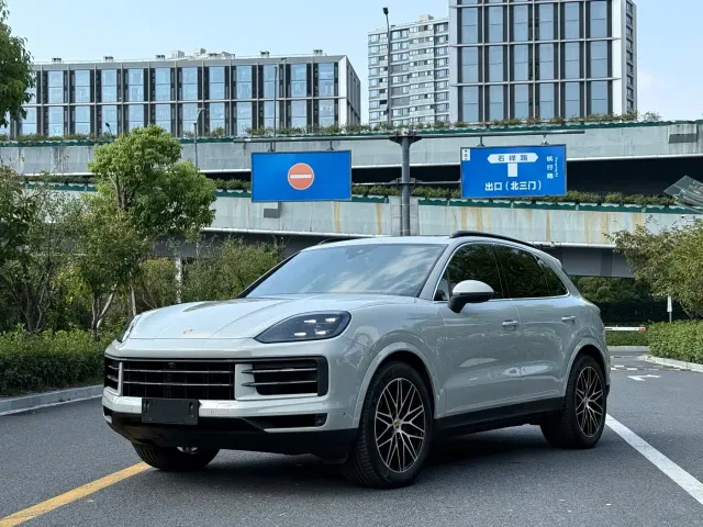 Фотография автомобиля — Porsche Cayenne