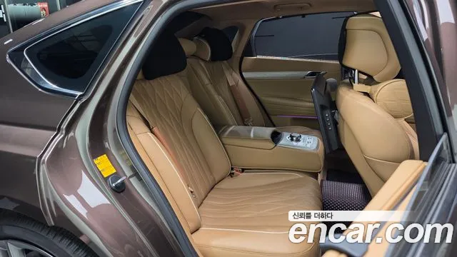Genesis G80 Бензин 3.5 турбо AWD — Фото автомобиля 10