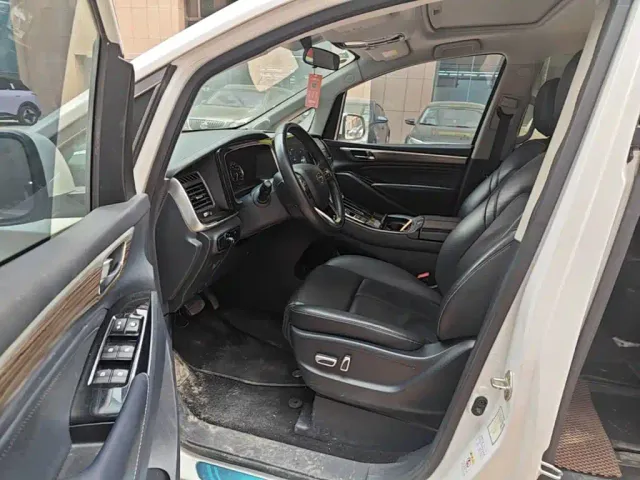 GAC Trumpchi M8 — Фото автомобиля 15