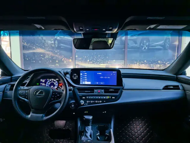 Lexus ES — Фото автомобиля 10