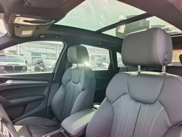 Audi Q5L — Фото автомобиля 10