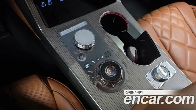 Genesis GV80 — Фото автомобиля 12