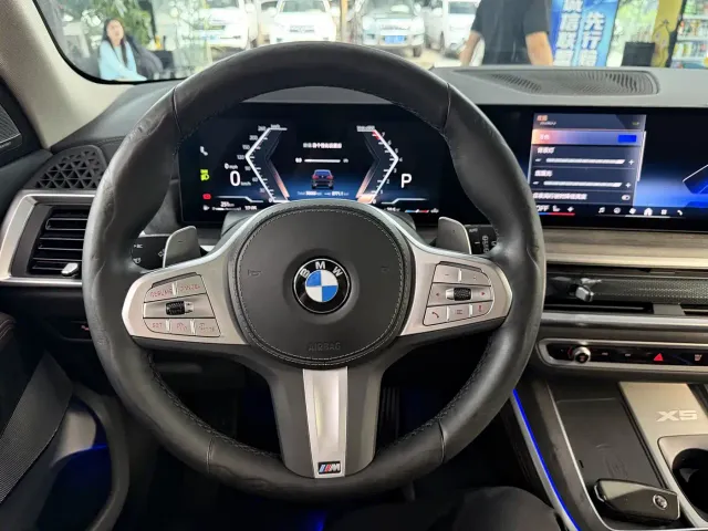 BMW X5 — Фото автомобиля 8