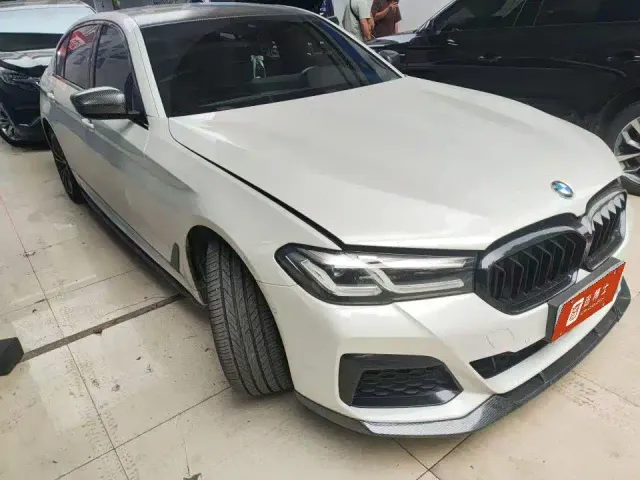 BMW BMW 5 Series 2022 530Li Leading M Sport Package — Фото автомобиля 2