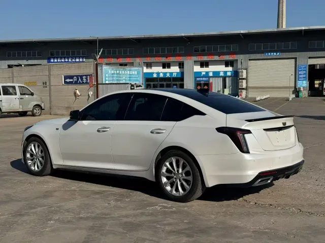 Cadillac CT5 — Фото автомобиля 7