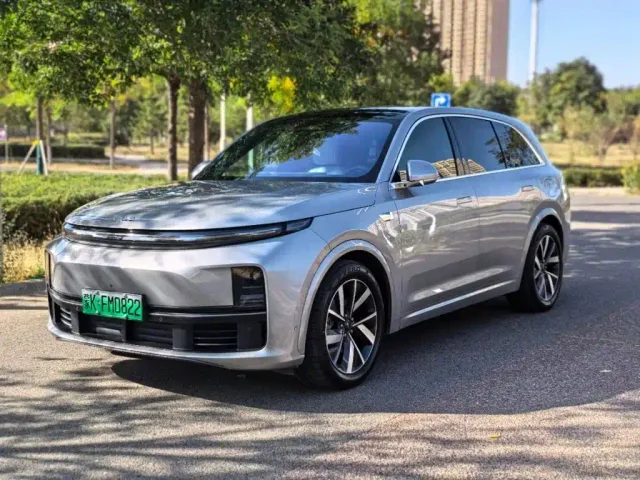 Фотография автомобиля — Li Auto L7