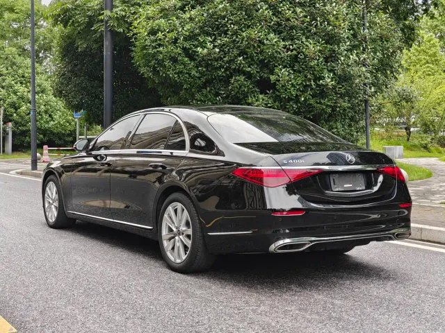 Mercedes-Benz S-Class — Фото автомобиля 4