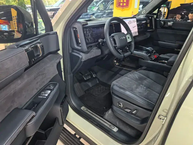 BYD FangChengBao Leopard 5 — Фото автомобиля 4