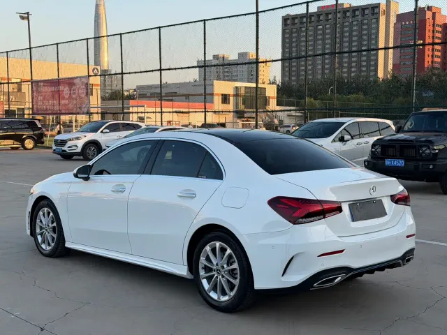Mercedes-Benz A-Class — Фото автомобиля 4