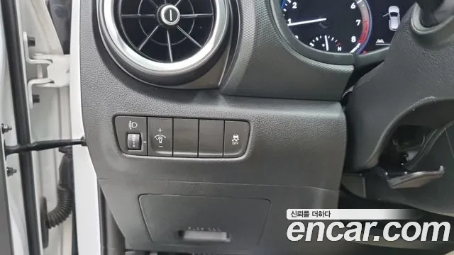 Hyundai Kona Kona (New) — Фото автомобиля 13