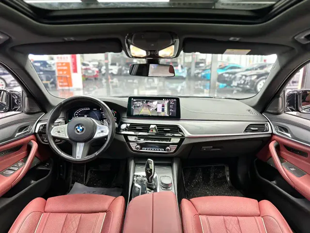 BMW 5 Series — Фото автомобиля 9