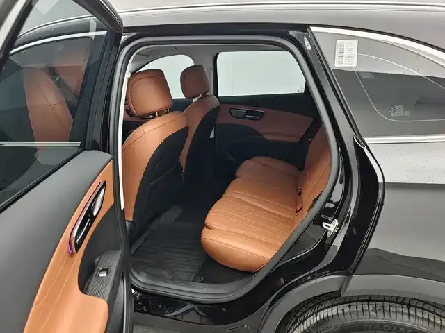 Chery Tiggo 8 — Фото автомобиля 9