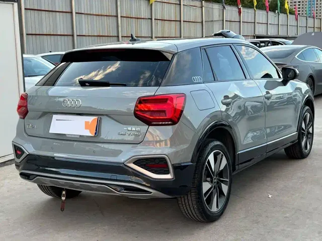 Audi Q2L — Фото автомобиля 9