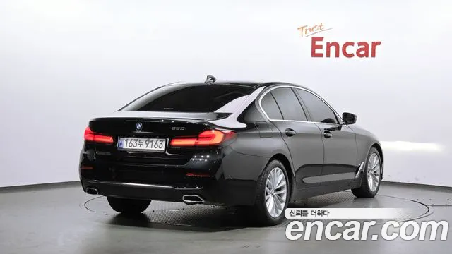 BMW 5 Series G30 — Фото автомобиля 2