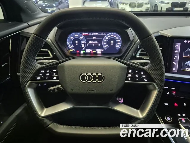 Audi Q4 e-tron F4 — Фото автомобиля 9