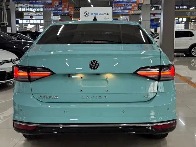 Volkswagen Lavida — Фото автомобиля 9