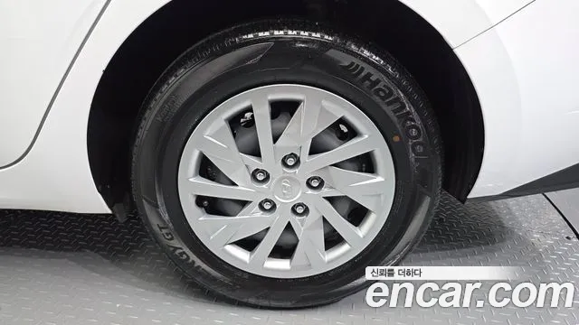 Hyundai AVANTE Avante (CN7) — Фото автомобиля 5