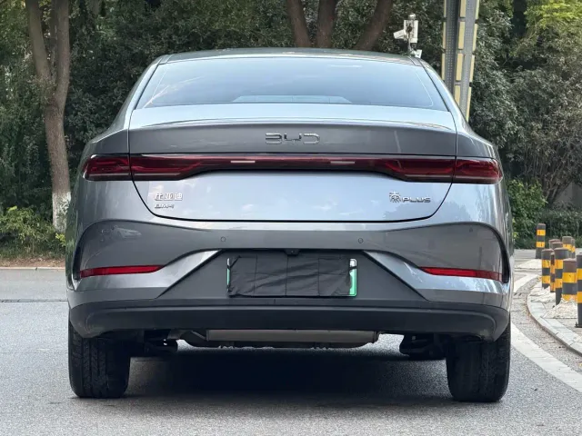 BYD Qin PLUS — Фото автомобиля 10