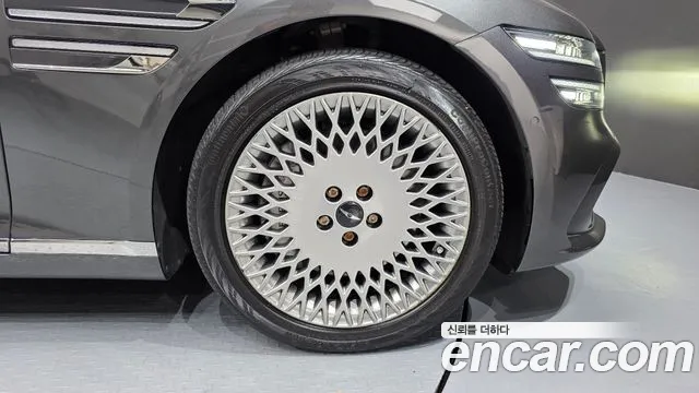 Genesis G80 RG3 — Фото автомобиля 6