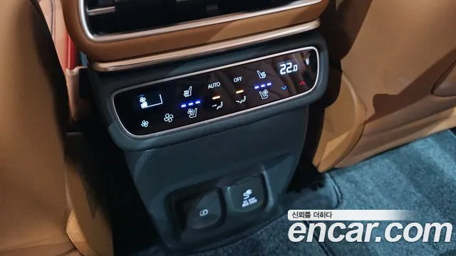 Genesis GV80 — Фото автомобиля 24