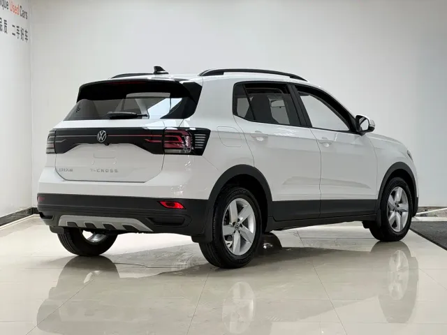 Volkswagen T-Cross — Фото автомобиля 4