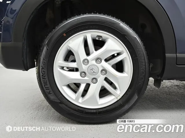 Hyundai Venue — Фото автомобиля 5