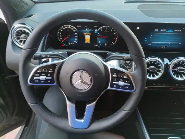 Mercedes-Benz GLB-Class — Фото автомобиля 15