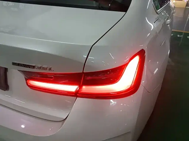BMW i3 — Фото автомобиля 7
