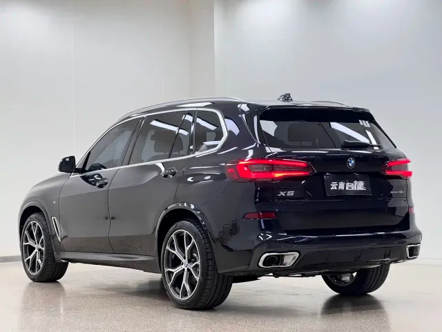 BMW X5 — Фото автомобиля 5
