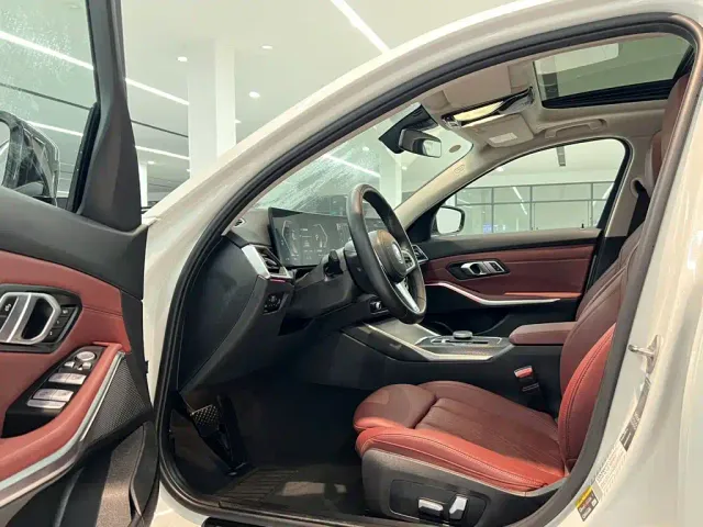 BMW i3 — Фото автомобиля 14