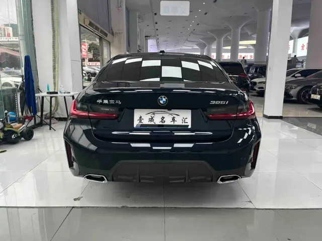 BMW 3 Series — Фото автомобиля 5