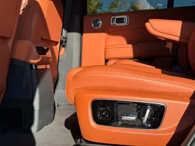Li Auto L9 — Фото автомобиля 22