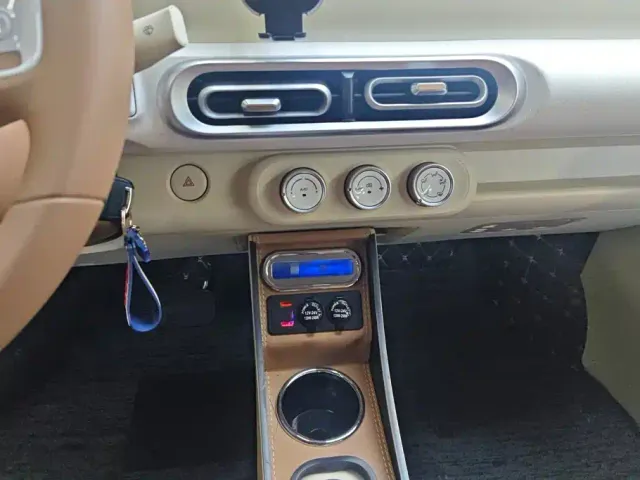Wuling Hongguang Mini EV — Фото автомобиля 13