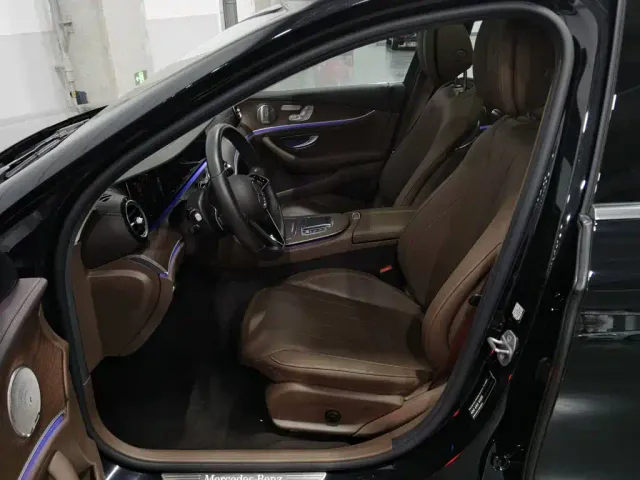 Mercedes-Benz E-Class — Фото автомобиля 10