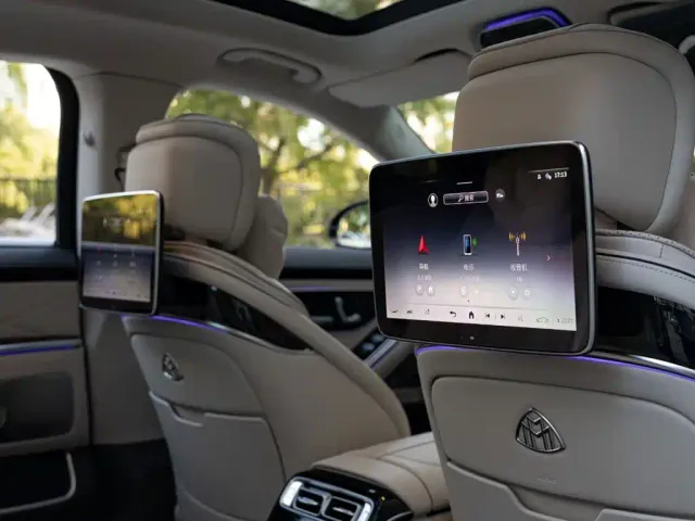 Mercedes-Benz Maybach S-Class — Фото автомобиля 24