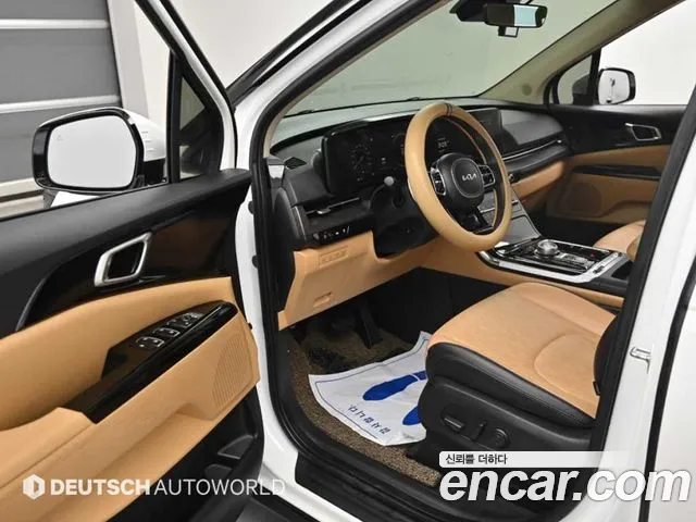 Kia Carnival — Фото автомобиля 11