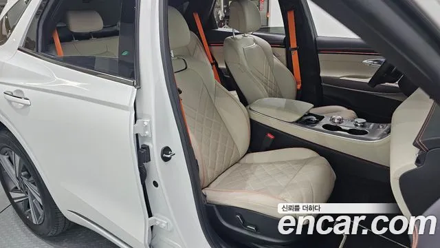 Genesis GV70 2.5T Бензин AWD — Фото автомобиля 11