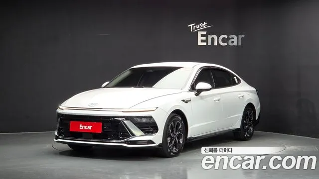 Фотография автомобиля — Hyundai Sonata DN8